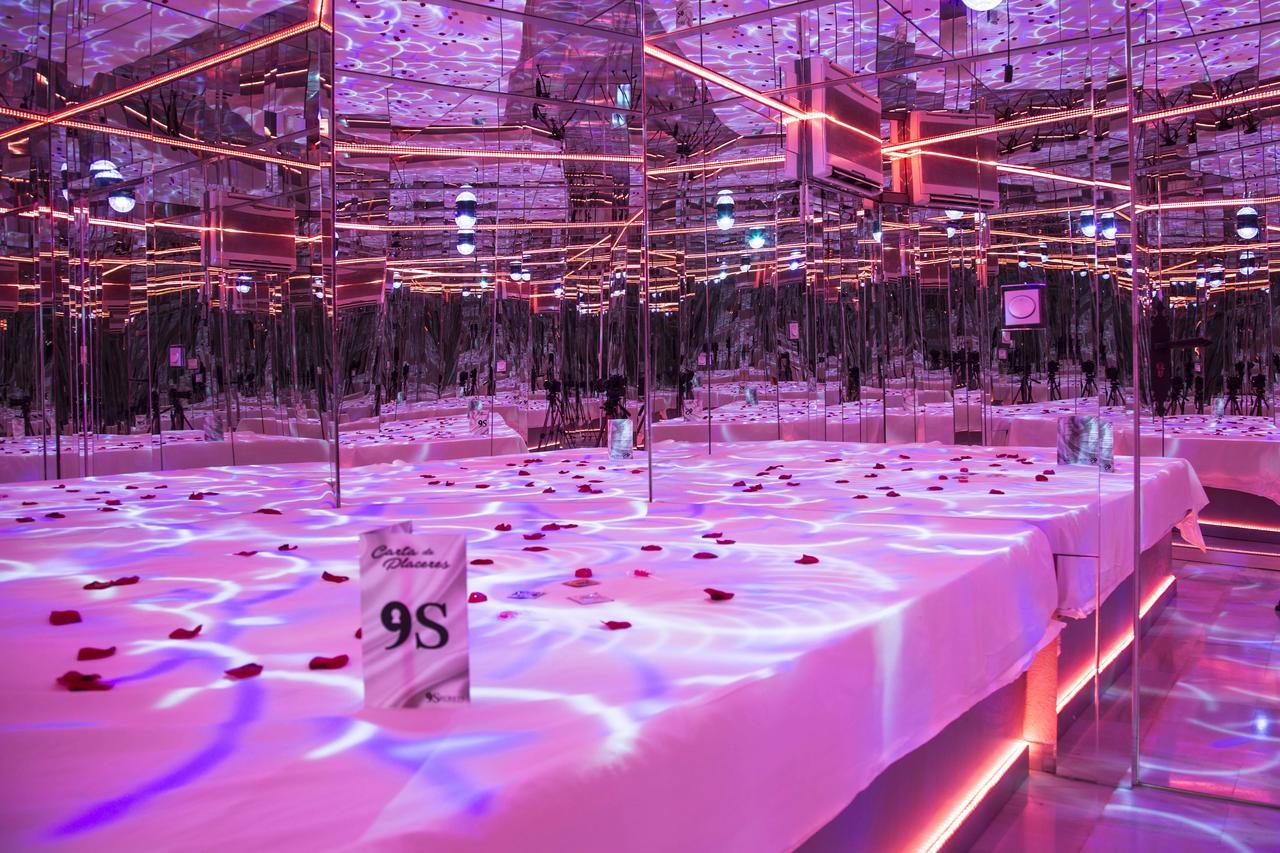 Love hotel 9 Secrets - Adults Only Granada